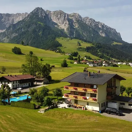 Mittermooshof Apartman *